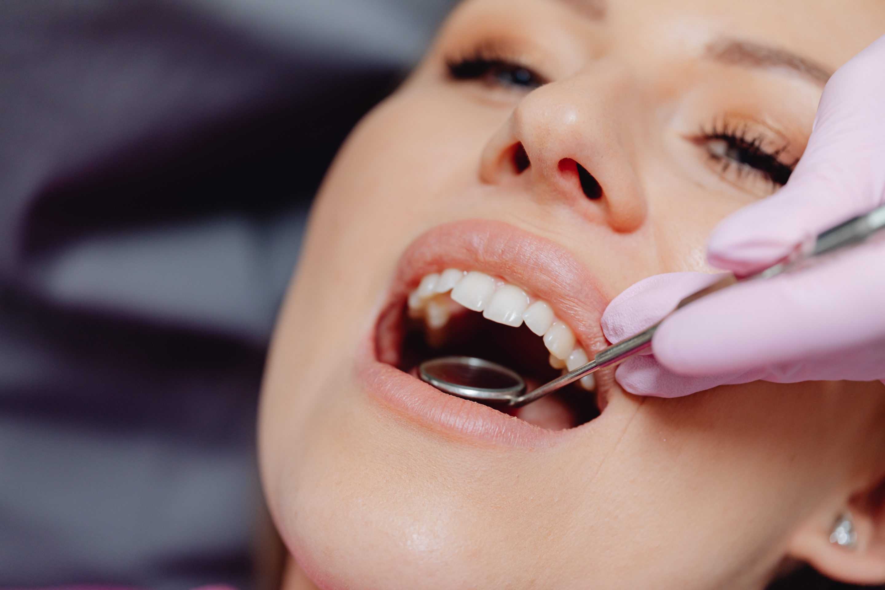 Orthodontie, Implantologie, Facettes et Éclaircissement Dentaire à Porticcio